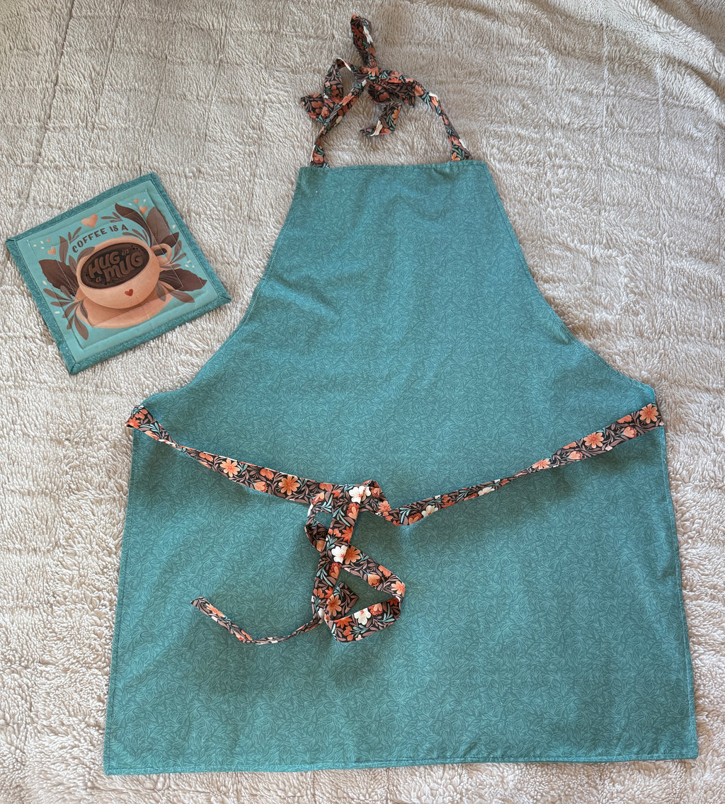Matching Apron and Hot Pad set